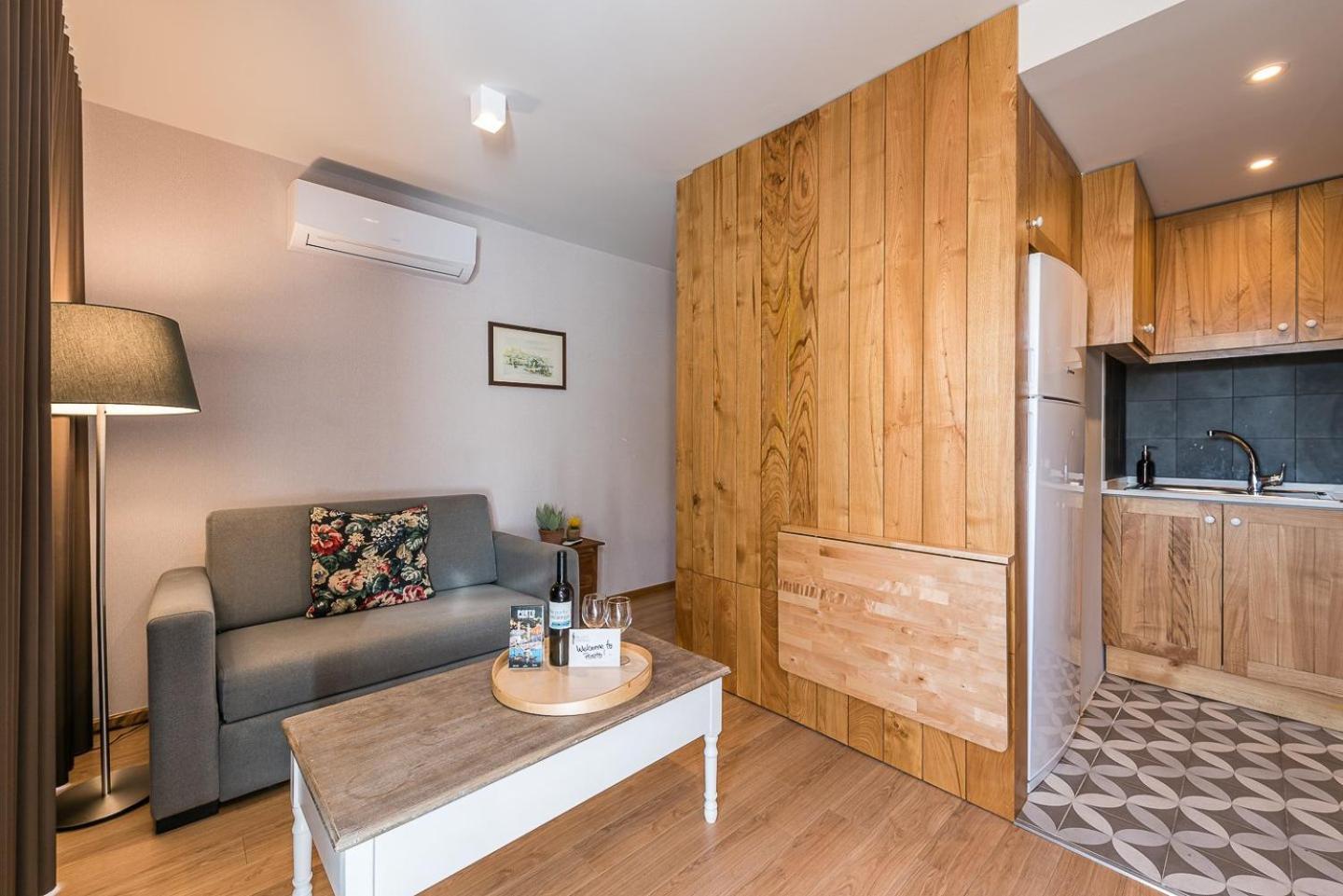 Guestready - Crayon Walls Apts Porto Exterior photo